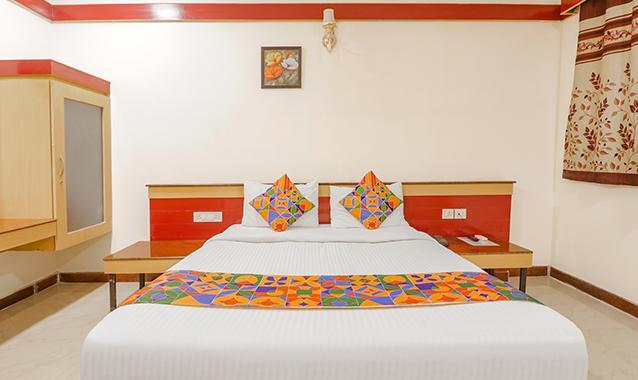 Бангалор: Fabhotel Sri Sai Ram Suites