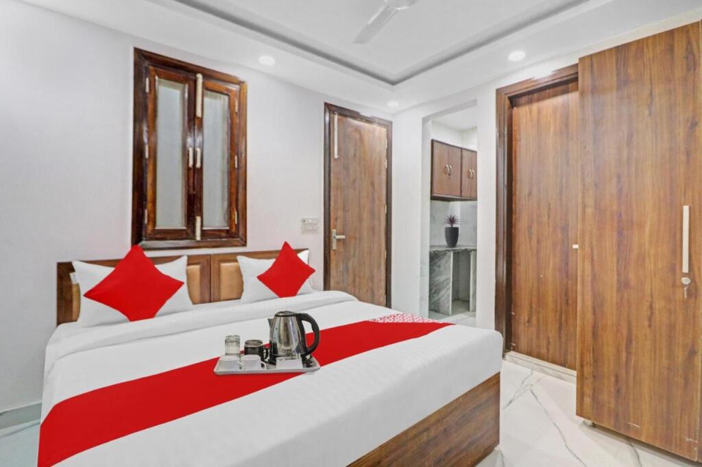 Нью-Дели: Oyo Hotel Kl Khari Inn Near Haiderpur Metro Station