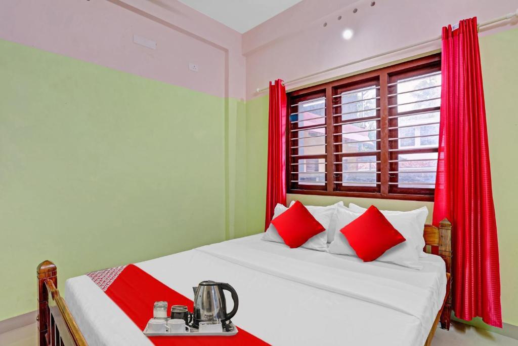 Тируванантапурам: Oyo 91839 Imperial Apartment