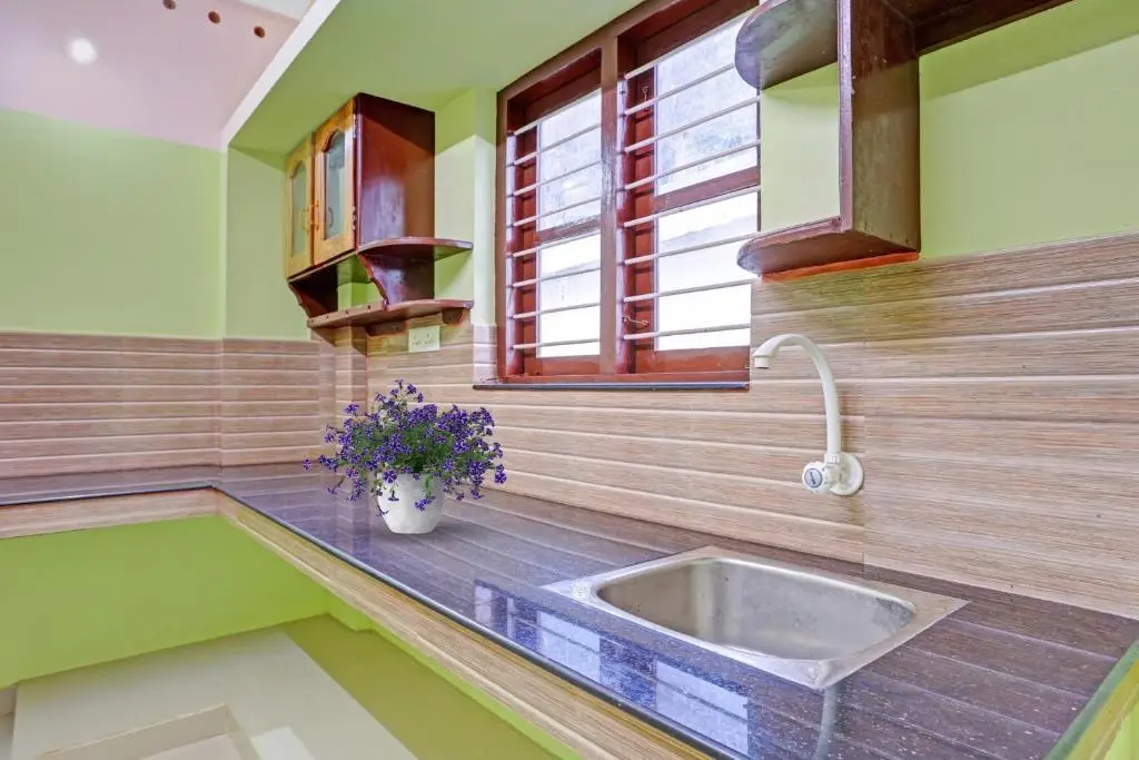 Тируванантапурам: Oyo 91839 Imperial Apartment