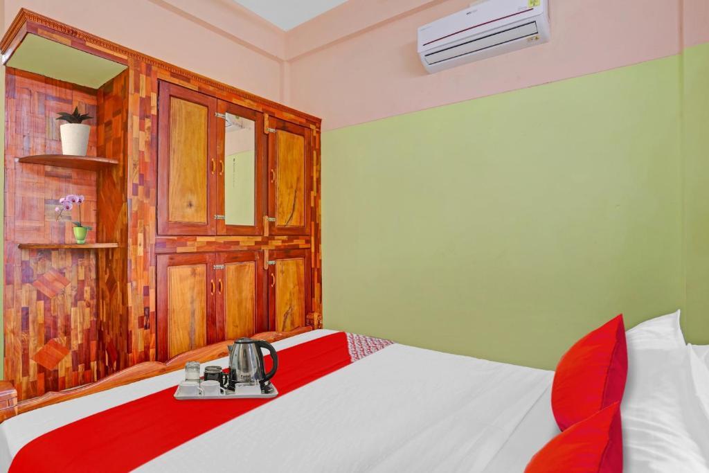 Тируванантапурам: Oyo 91839 Imperial Apartment