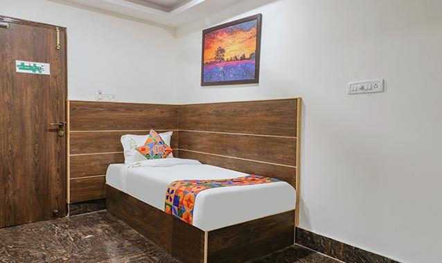 Бангалор: Fabhotel Ira International