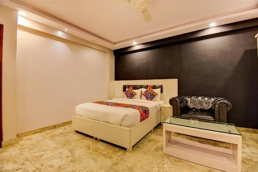 Бангалор: FabHotel SRK Platinum Inn