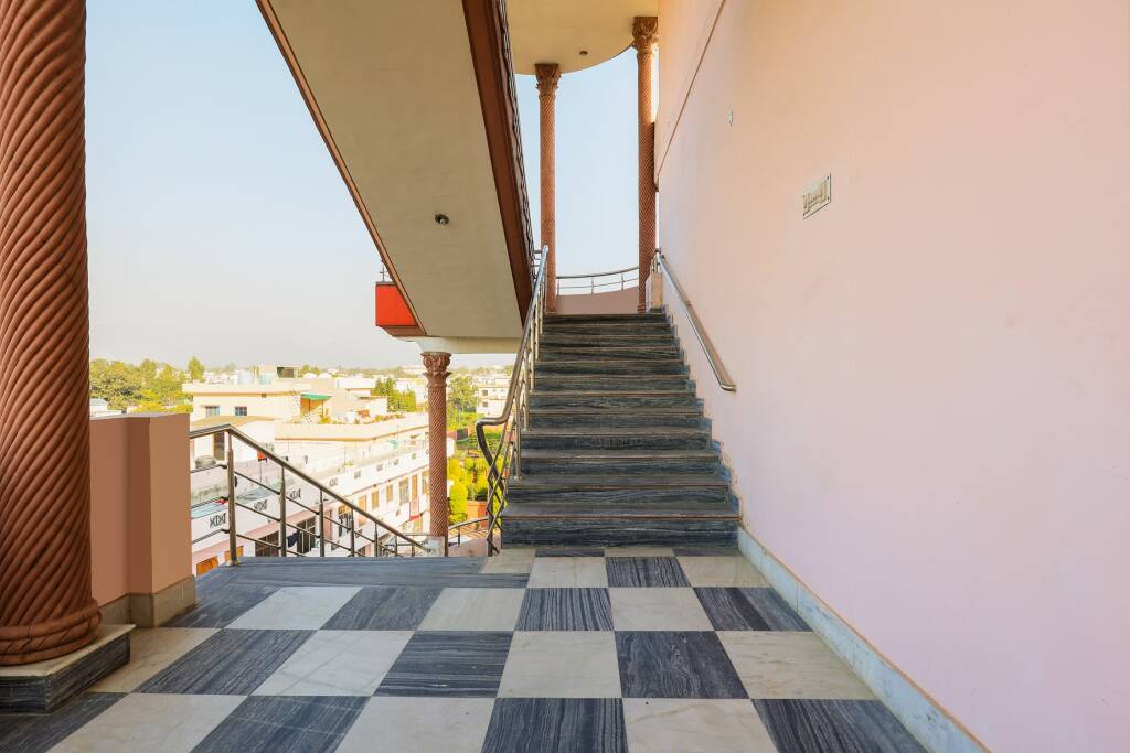 Наинитал: Oyo Flagship 86687 Hotel Anandlok