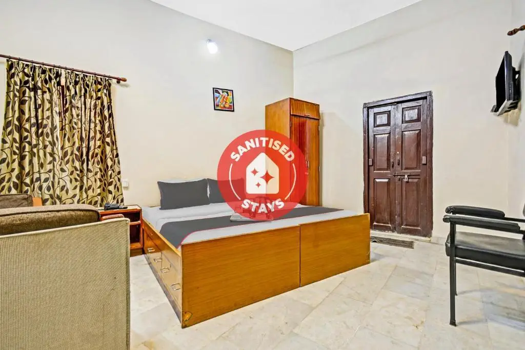 Удаипур: Oyo Flagship 87534 Hotel Rajshree Niwas