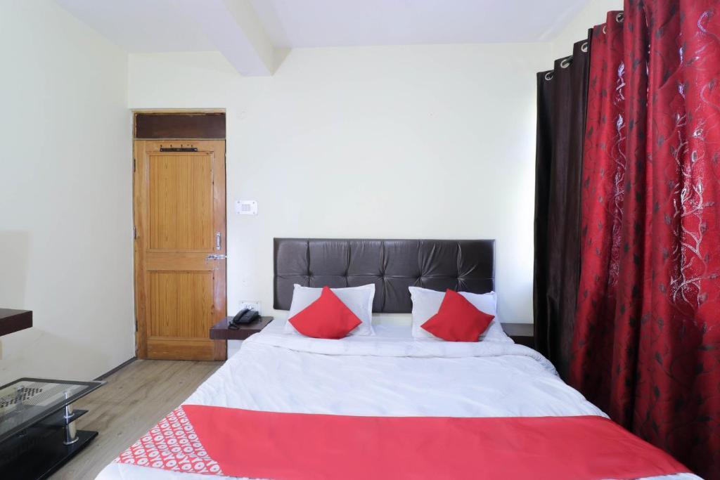 Манали: Oyo Mnl739 Manali Villa