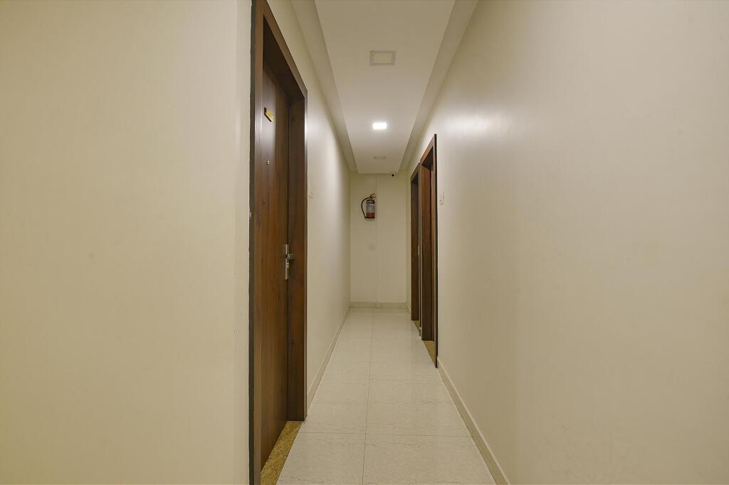 Бангалор: Fabhotel Purple Suites Inn