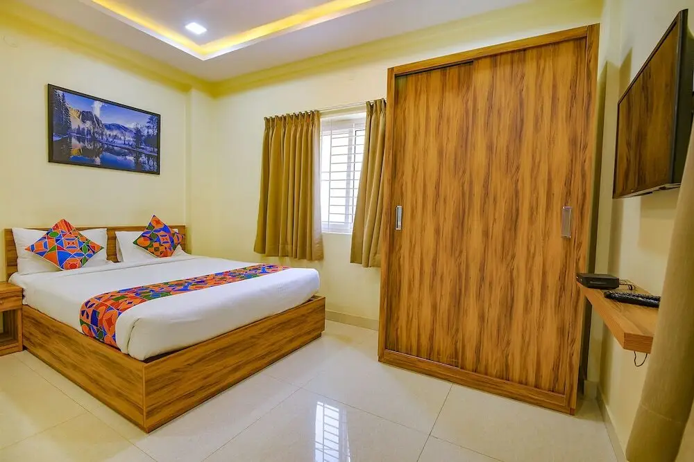 Бангалор: Fabhotel Purple Suites Inn