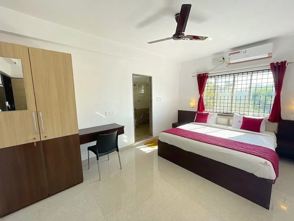 Бангалор: Sai Shreyas Residency