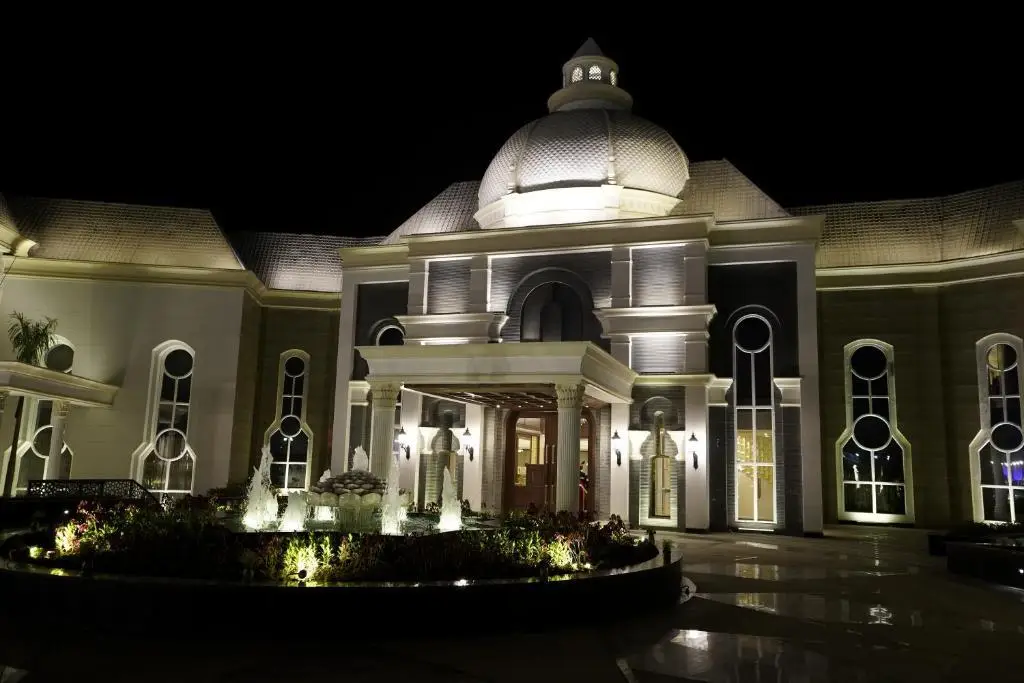 The Grand Nirvana Hotel and Resort — фото 1