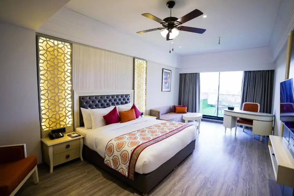 Барейлли: The Grand Nirvana Hotel and Resort
