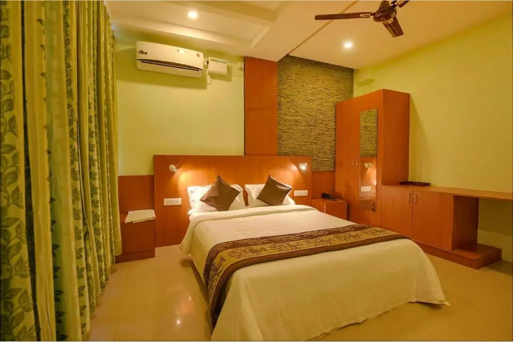 Бангалор: Fabhotel The Btm Palace