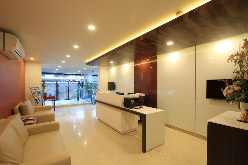 Бангалор: Alpha Suites