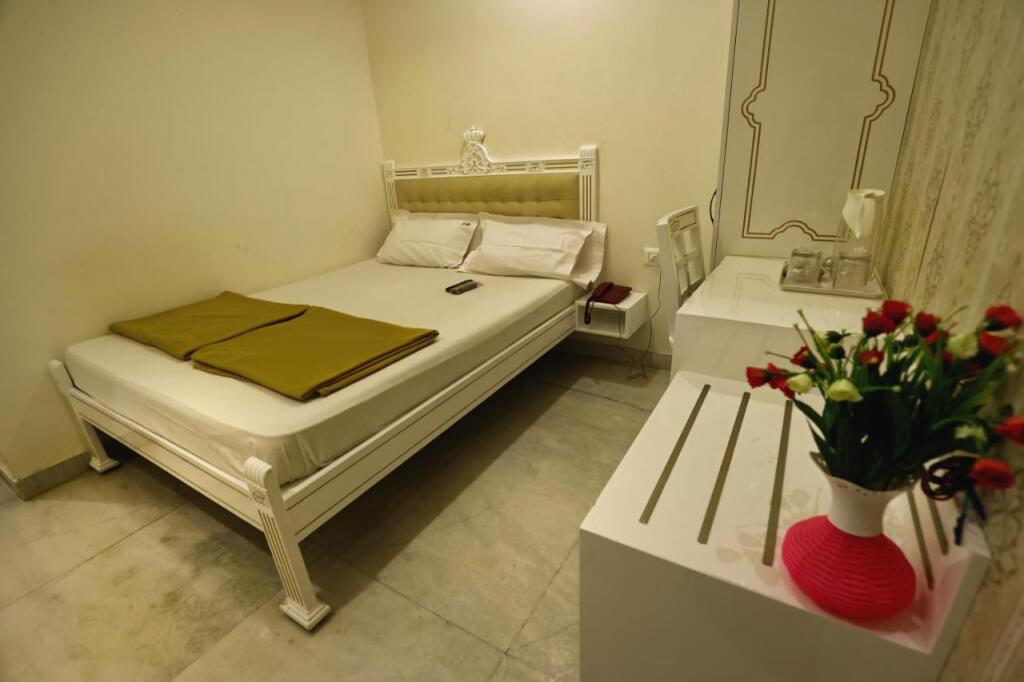 Бангалор: Hotel City Meridian