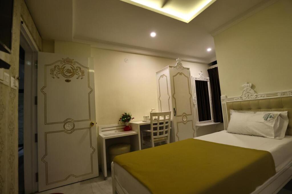 Бангалор: Hotel City Meridian