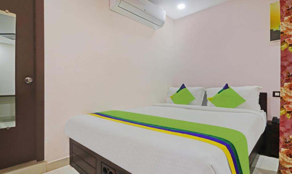 Хидерабад: Treebo J A Royal Suites Manikonda