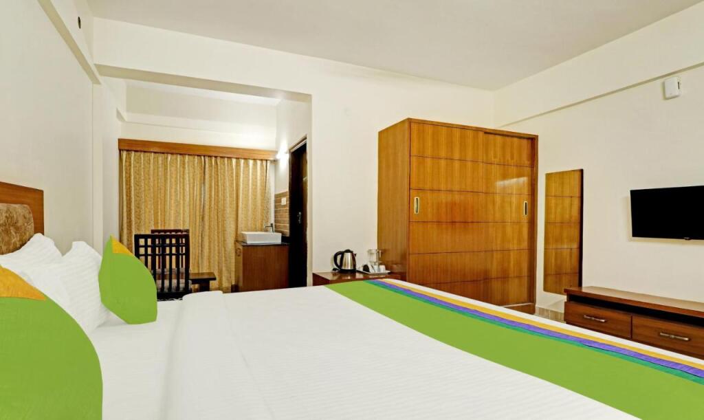 Бангалор: Treebo Celebrity Hotels And Suites
