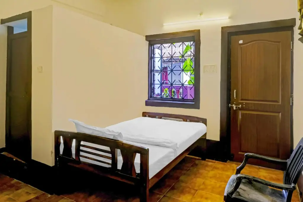 Анджуна: OYO 86419 Guru Guest House