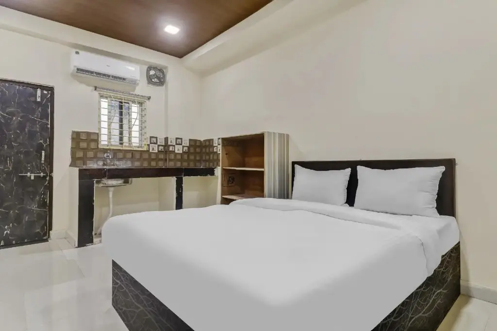 Шамшабад: OYO 86527 Hotel Vijay Residency