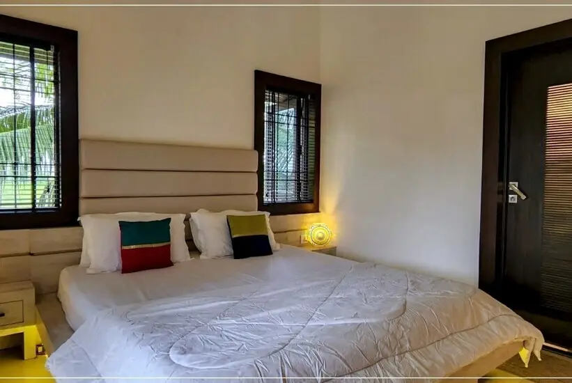 Бхандардара: Sonar Villa