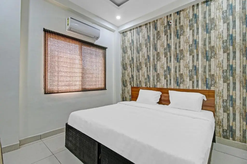 Бхопал: OYO 87057 Hotel Ashiyana Inn