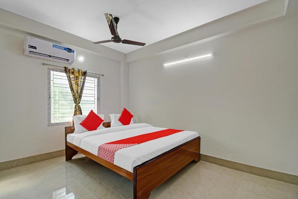 Колката: OYO 87280 Hotel Grand Eden