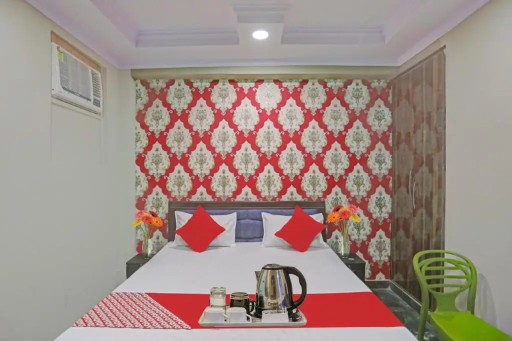 Нойда: OYO 88010 Hotel Metro Inn