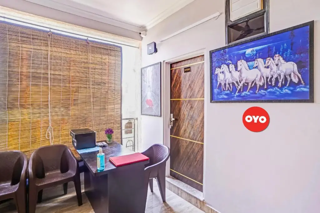 Джайпур: OYO 88049 Royal Rajputana