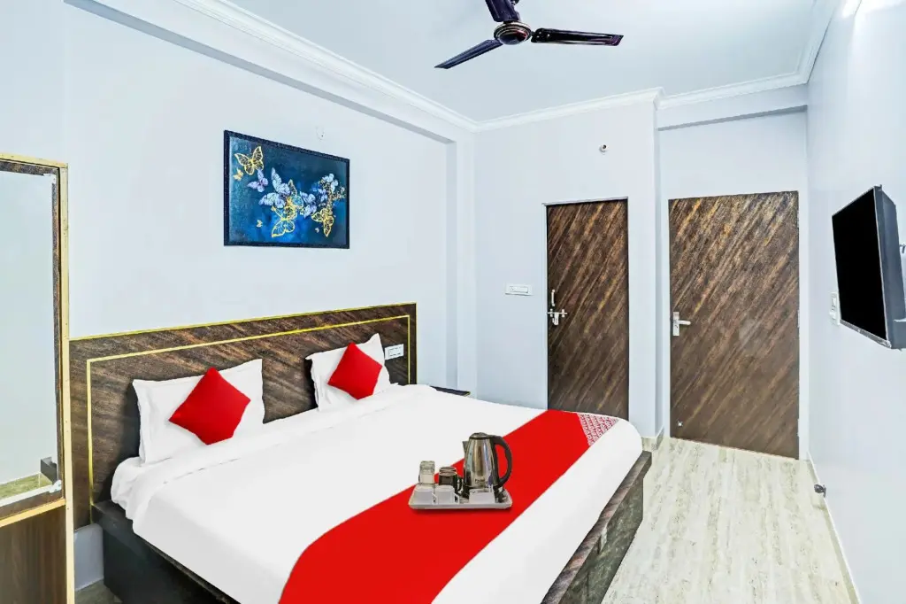 Джайпур: OYO 88049 Royal Rajputana