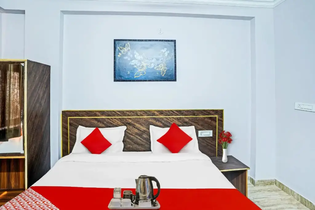 Джайпур: OYO 88049 Royal Rajputana