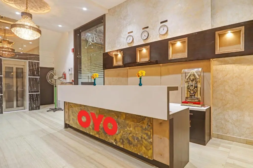 Секундерабад: Oyo Devi Residency Near Mahakali Temple