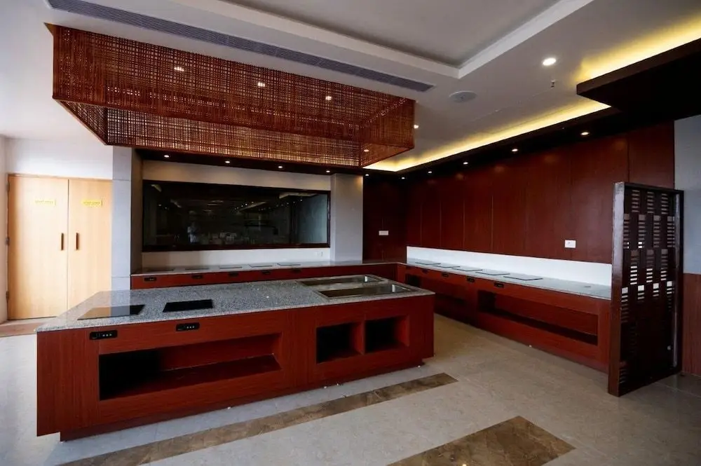 Дибругарх: Pushkara Sarovar Portico Dibrugarh