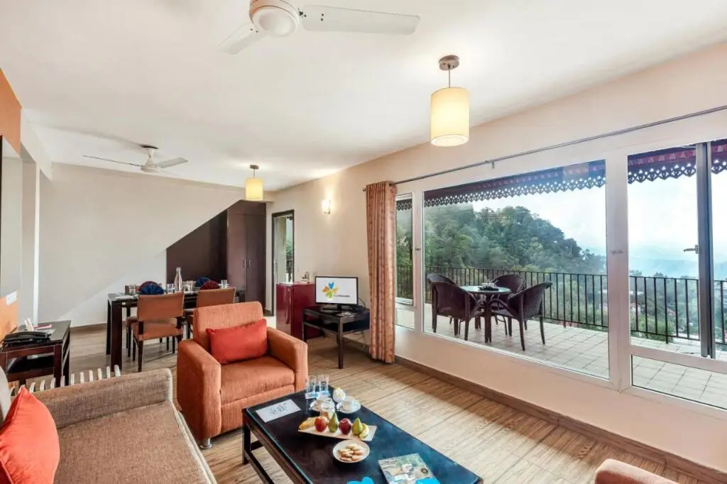 Мумбаи: Club Mahindra Mussoorie