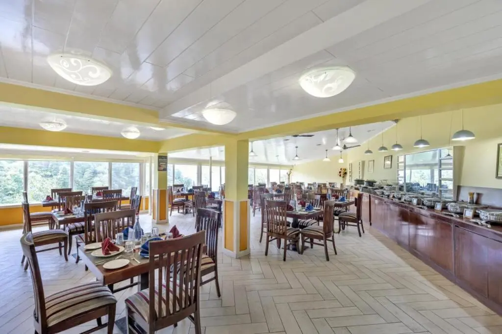 Мумбаи: Club Mahindra Mussoorie