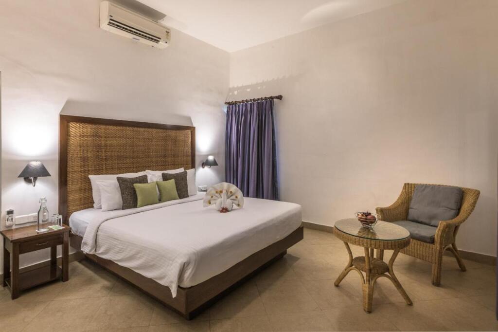 Мумбаи: Club Mahindra Ashtamudi