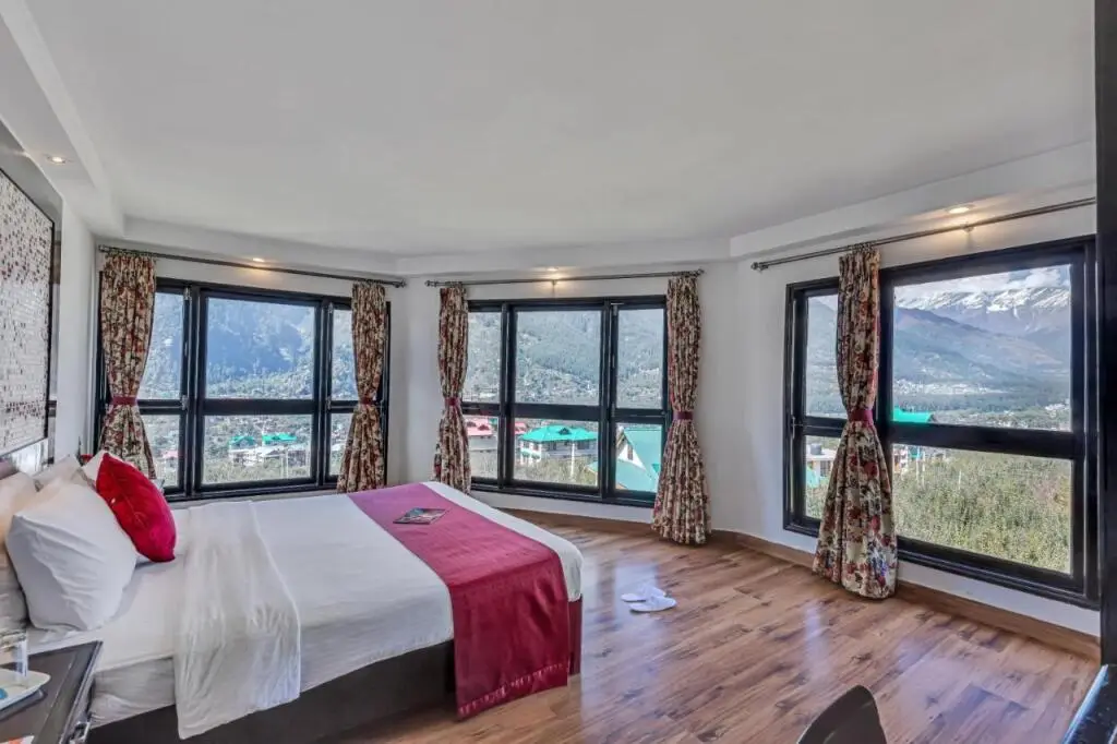 Мумбаи: Club Mahindra Snow Peaks Manali