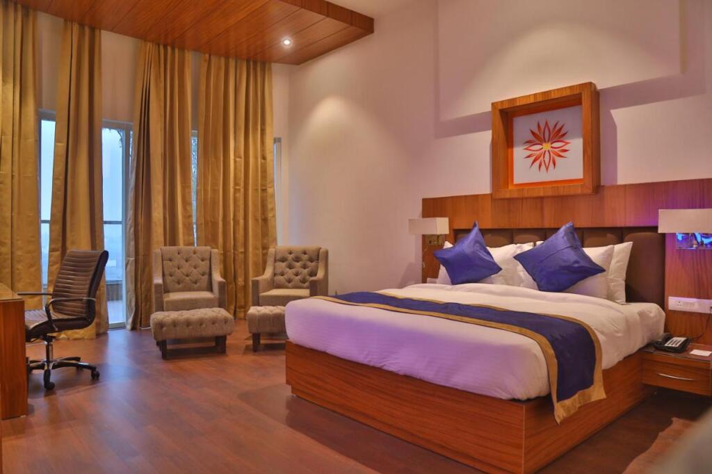 Крепость Ramnagar: Aveo By Amatra