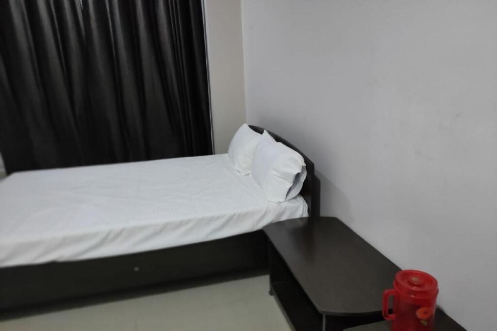 Деогхар: SPOT ON 80927 Hotel Sourav Plaza
