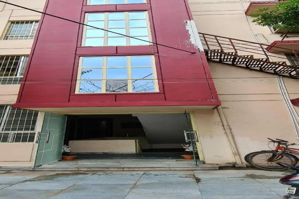 SPOT ON 81496 Maruti Nandan Guest House — фото 1