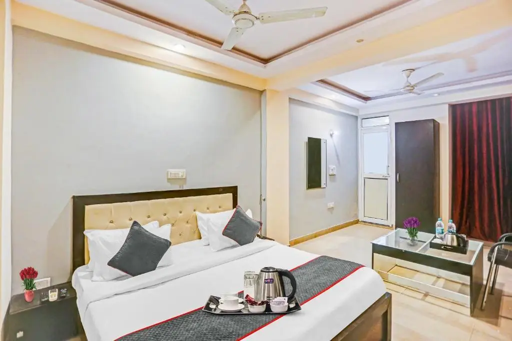 Нойда: OYO Townhouse 1030 Zodiac Near Botanic Garden of Indian Republic