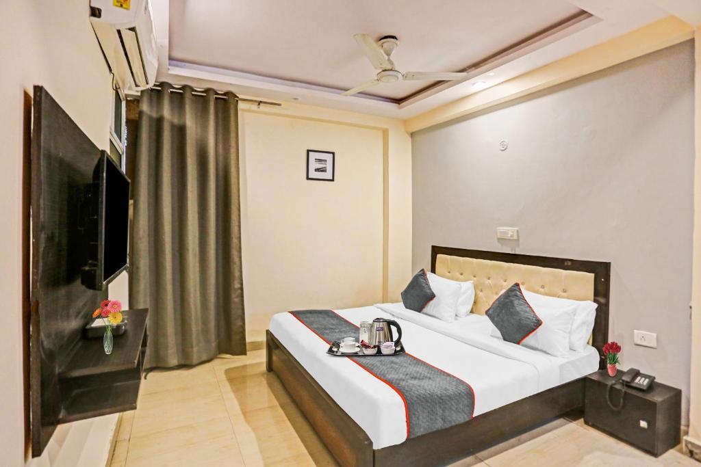 Нойда: OYO Townhouse 1030 Zodiac Near Botanic Garden of Indian Republic