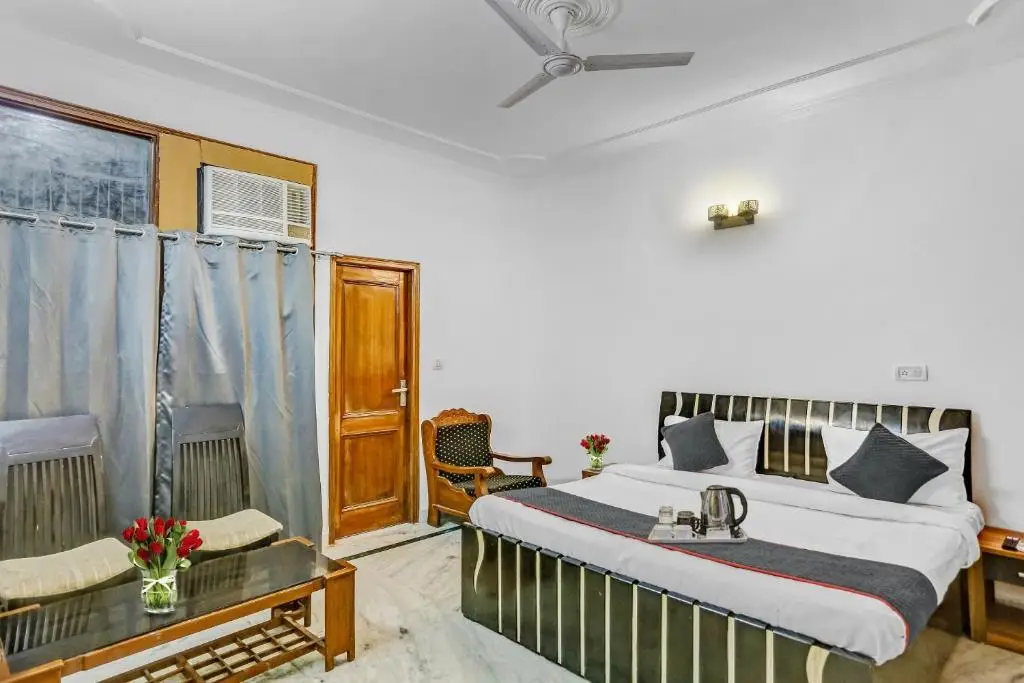 Нойда: OYO Townhouse 1071 Hotel Metro Inn Residency Near ISKCON Temple Noida