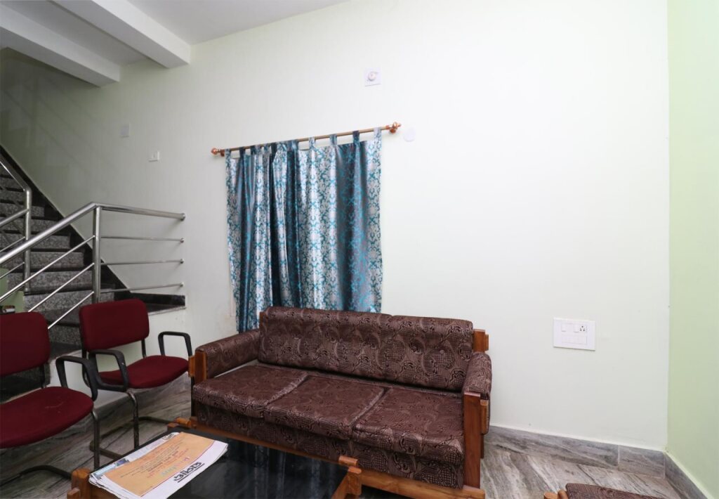 OYO 19111 Supriya Guest House — фото 1