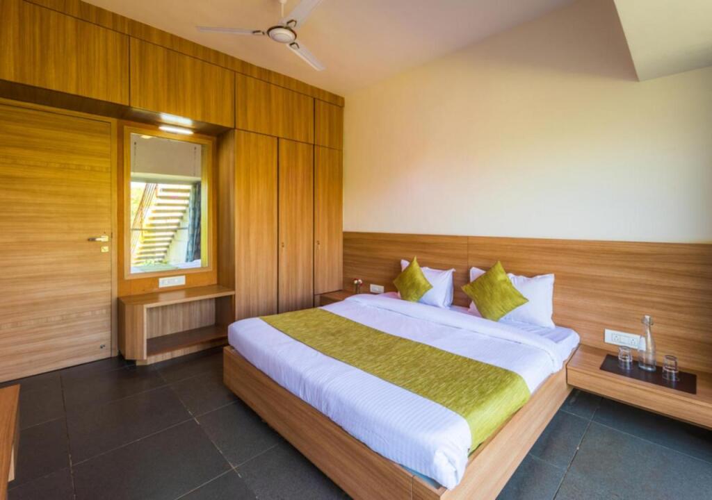 Игатпури: Saffronstays Espresso, Nashik