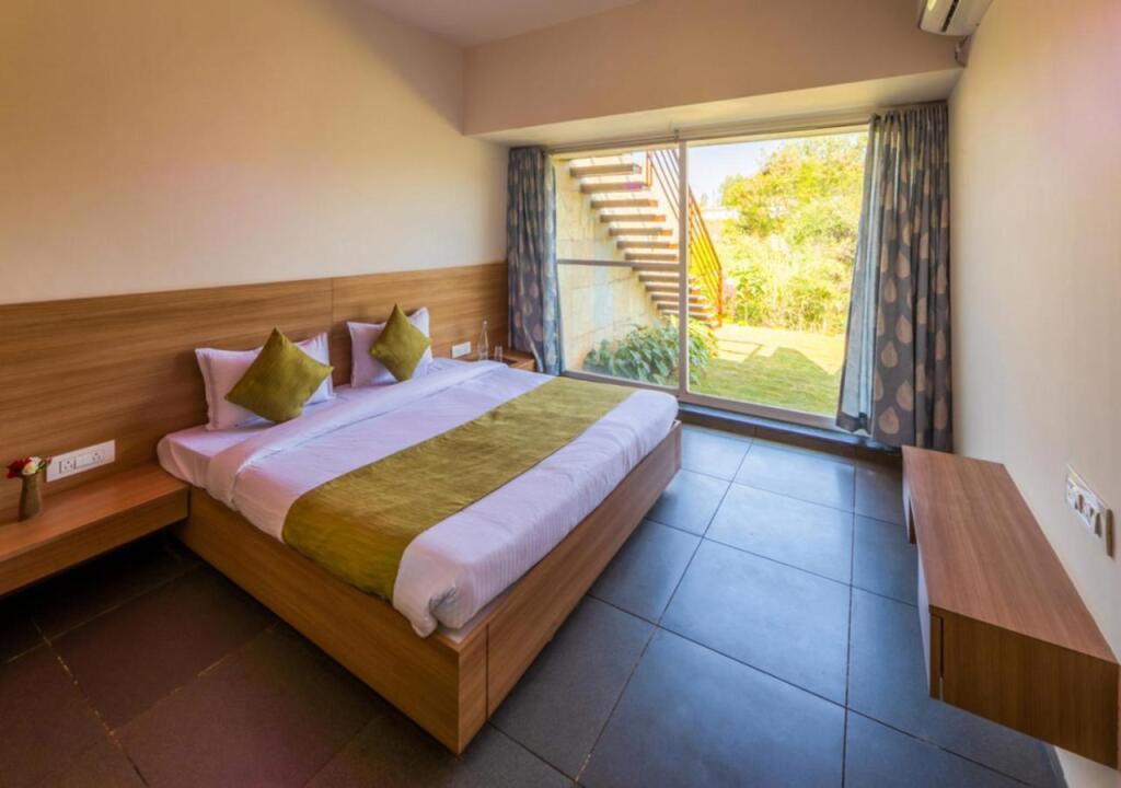 Игатпури: Saffronstays Espresso, Nashik