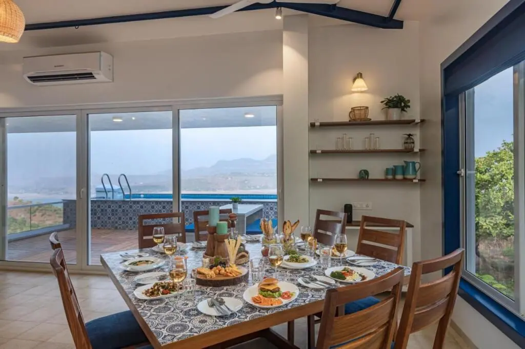 Хандала: SaffronStays Kaia Waters by Kosha Villas, Pawna - Greek style villa with panoramic view of Pawna lake
