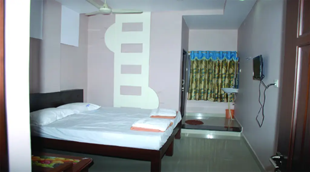 Карнул: I-Roomz Naga Mayuri
