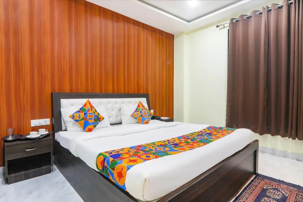 Лакхнау: Fabhotel Srg Inn
