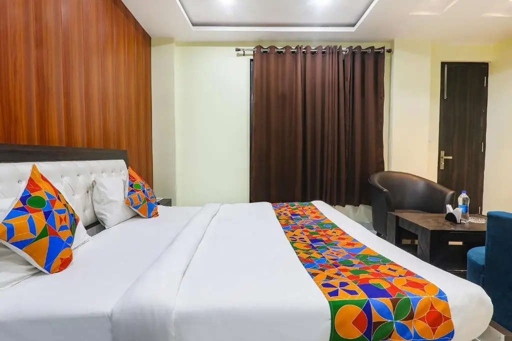 Лакхнау: Fabhotel Srg Inn