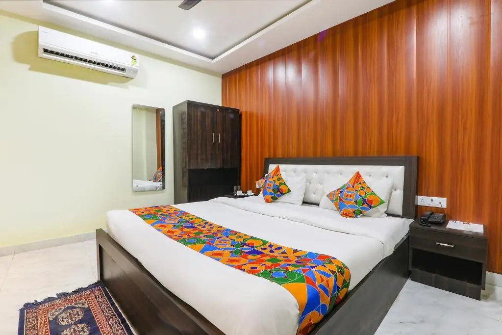 Лакхнау: Fabhotel Srg Inn